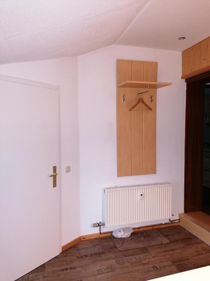 Wohnung Am Stadtrand Von Eisenach Esterno foto